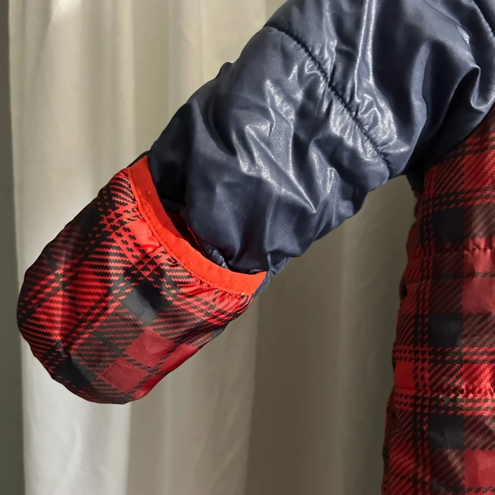 Carters Snowsuit  12 Months Blue/Red/black  $25. - Picture 4 of 7